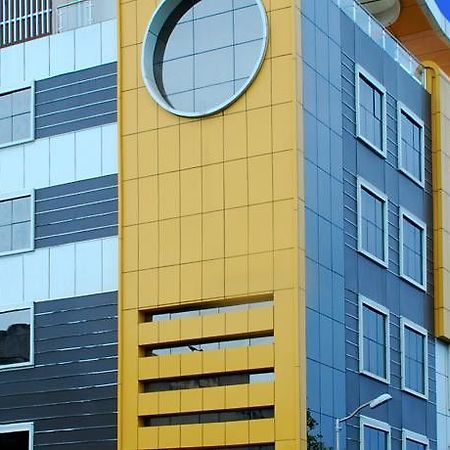 Hotel Sun Park 蓬蒂切里 外观 照片