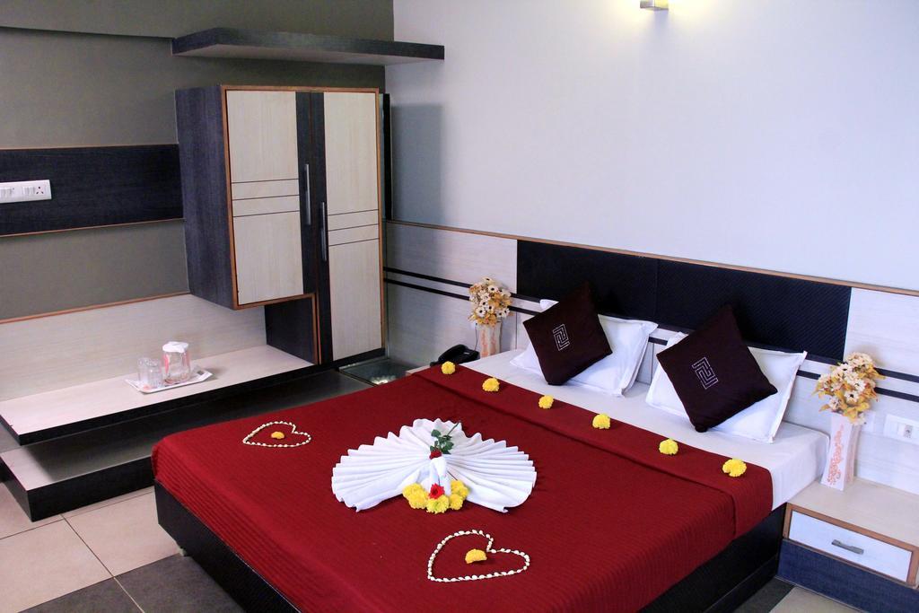 Hotel Sun Park 蓬蒂切里 客房 照片