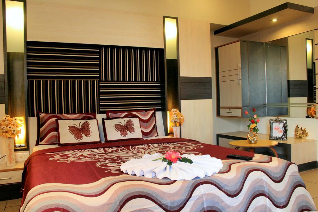 Hotel Sun Park 蓬蒂切里 客房 照片