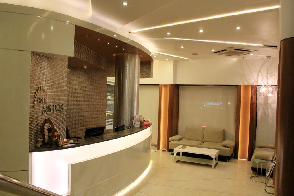 Hotel Sun Park 蓬蒂切里 外观 照片