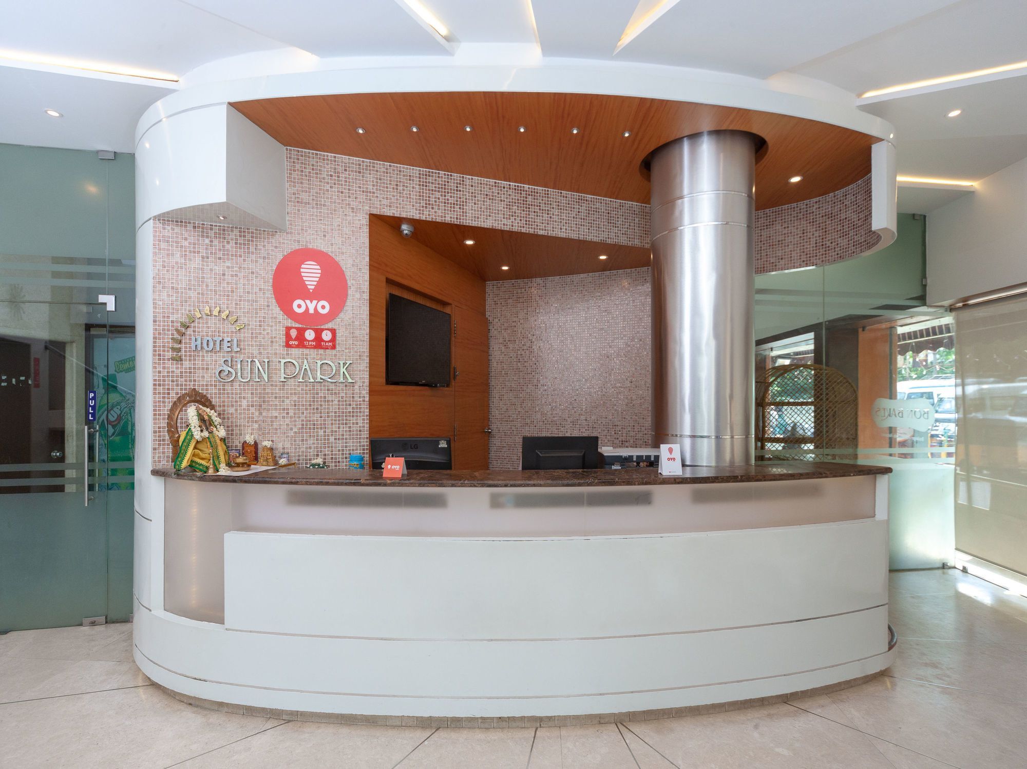 Hotel Sun Park 蓬蒂切里 外观 照片